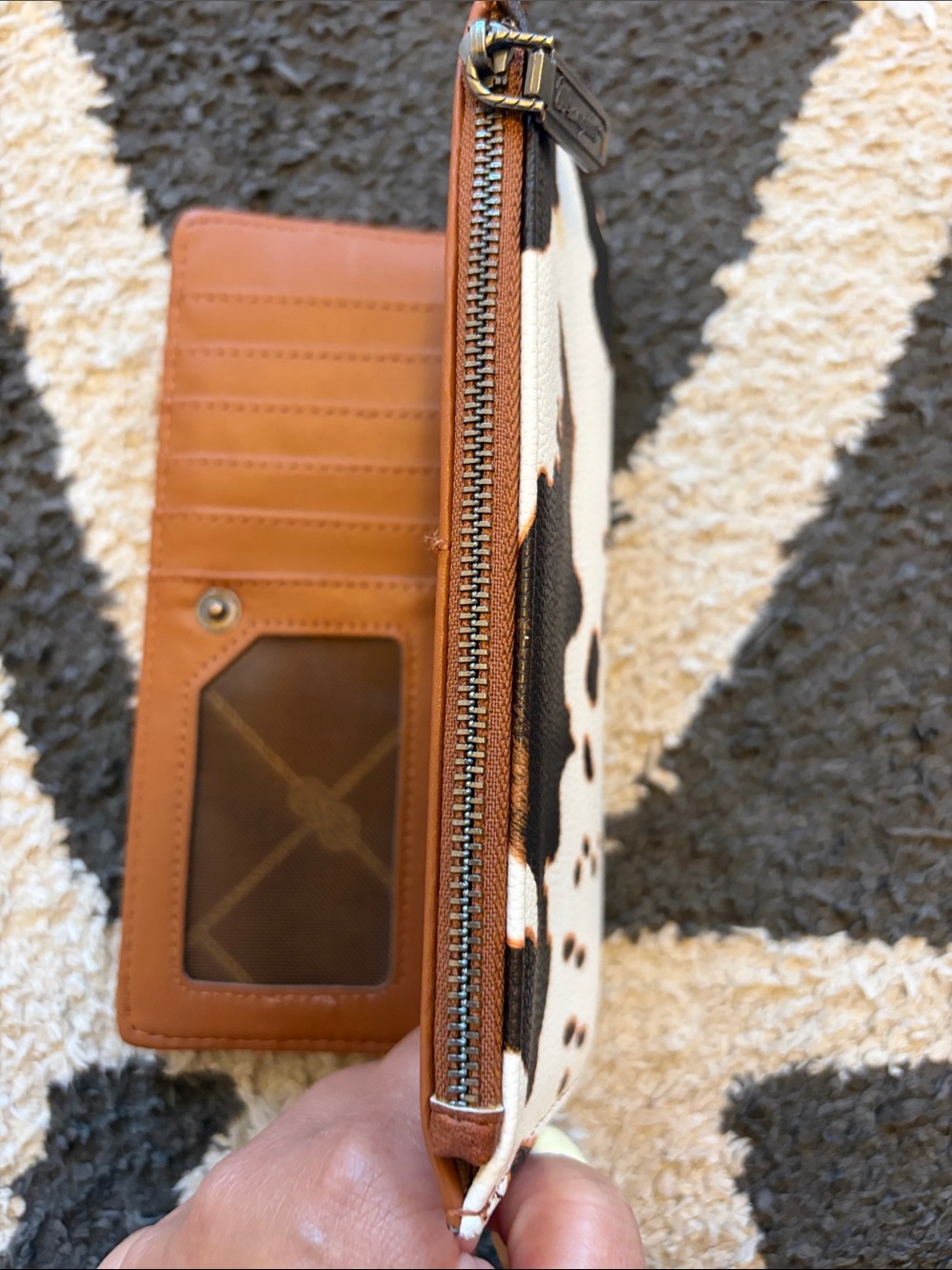 Wrangler Cow Print Wallet - Picture 4 of 6